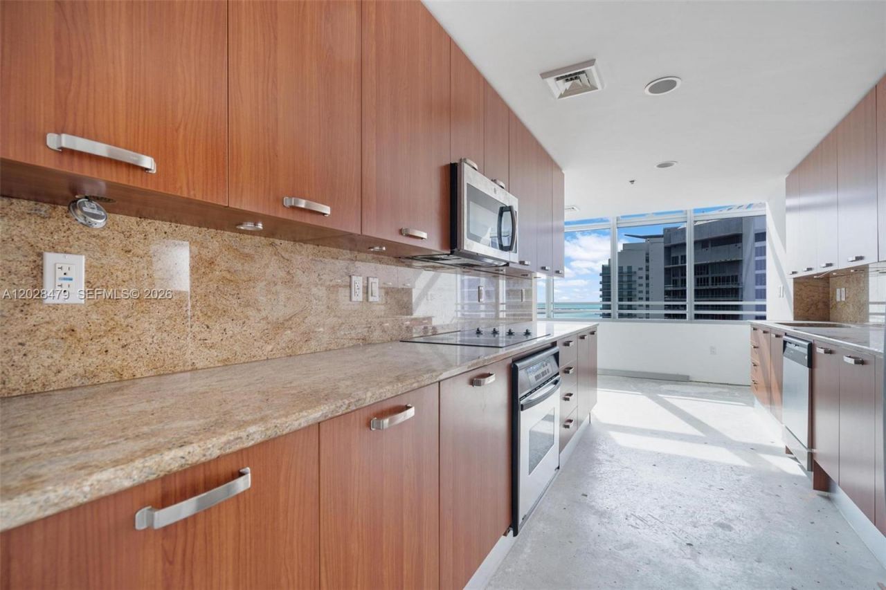 1395 Brickell Ave , Unit 3410, Miami, FL 33131 Photo