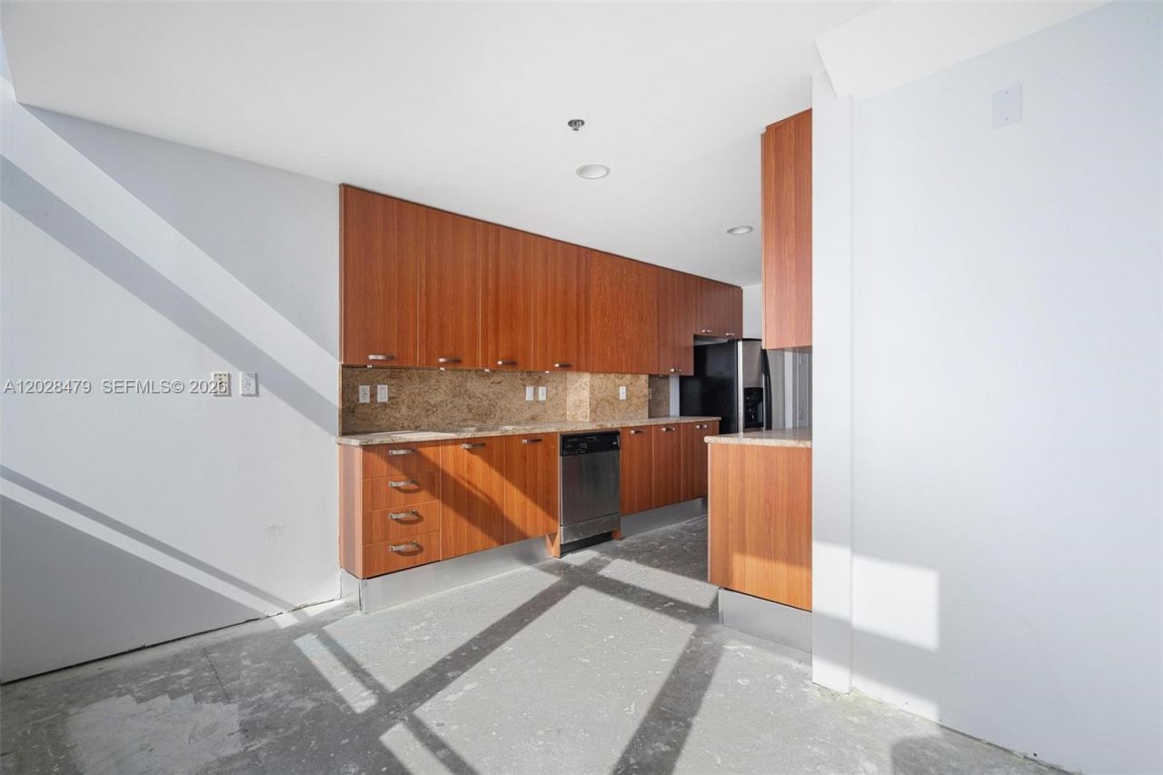 1395 Brickell Ave , Unit 3410, Miami, FL 33131 Photo