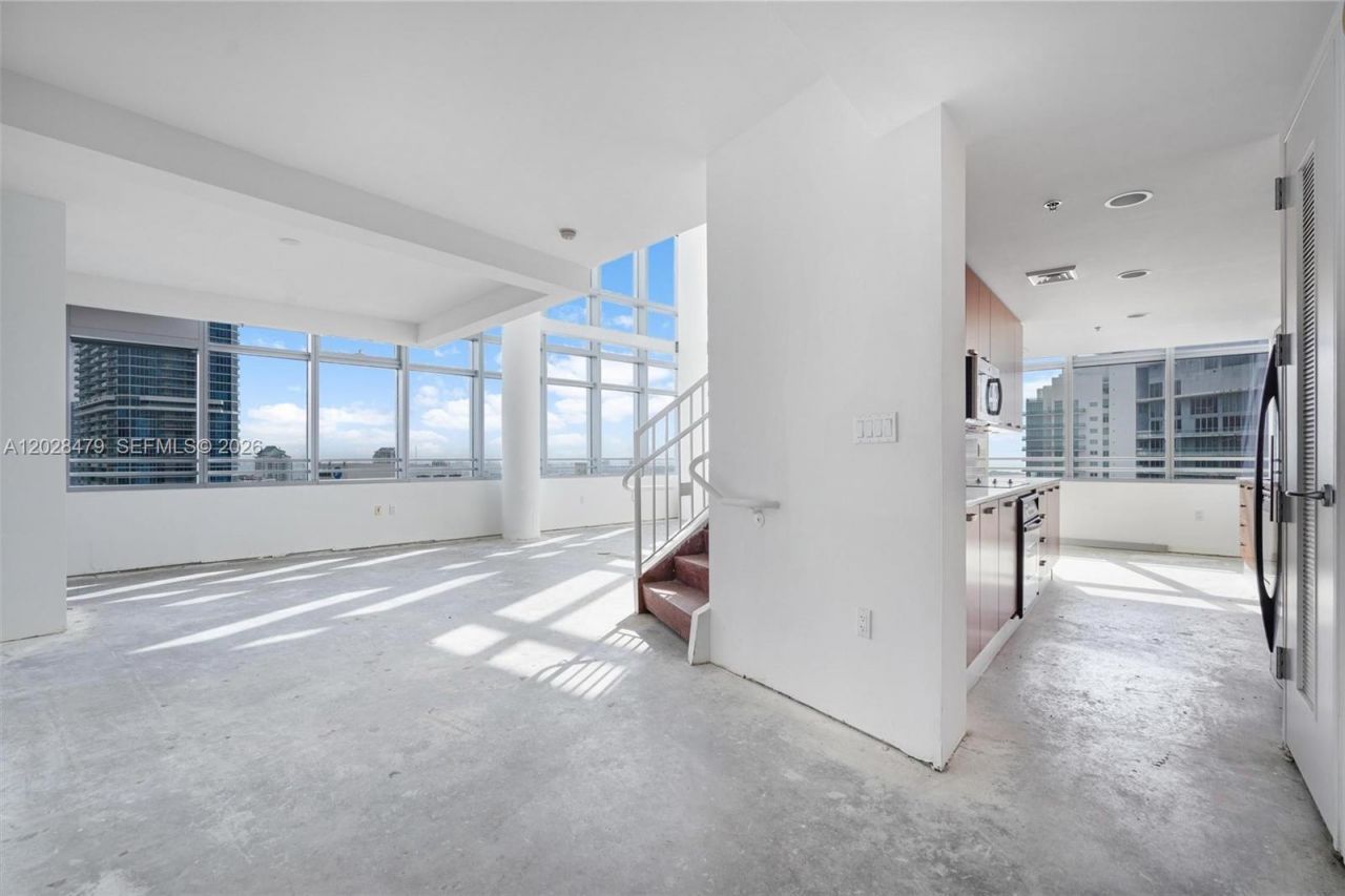 1395 Brickell Ave , Unit 3410, Miami, FL 33131 Photo