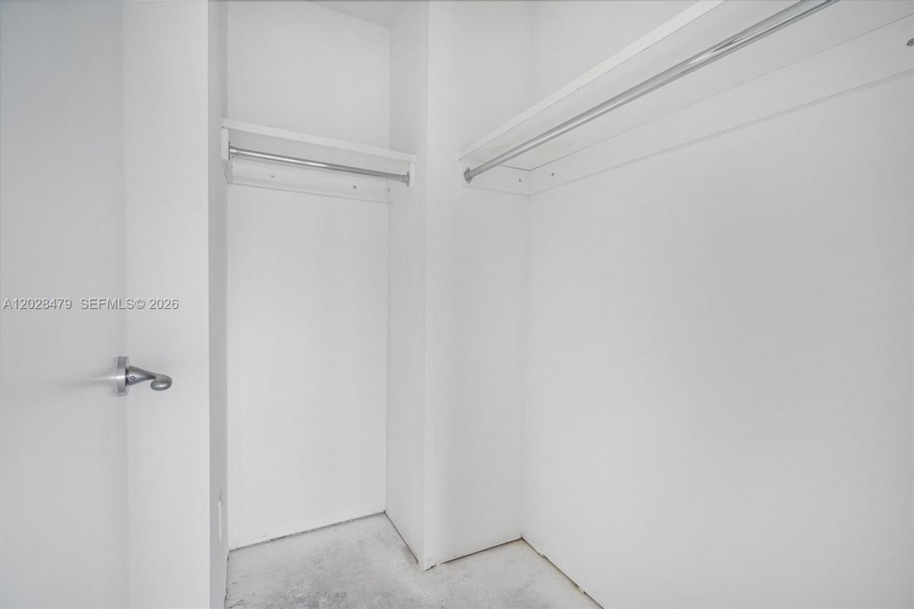 1395 Brickell Ave , Unit 3410, Miami, FL 33131 Photo