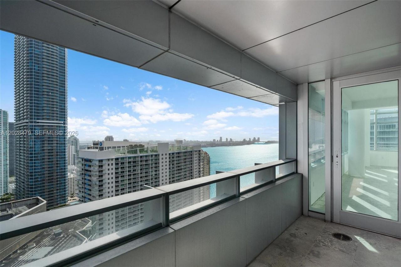 1395 Brickell Ave , Unit 3410, Miami, FL 33131 Photo