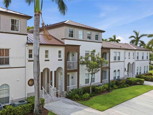 4425 SW 160th Ave, Unit 213, Miramar, FL 33027