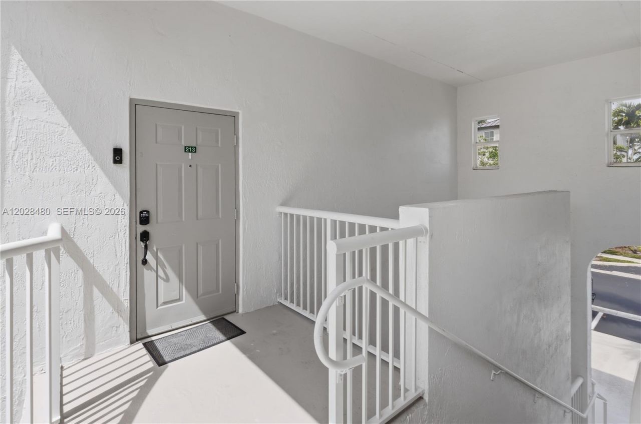 4425 SW 160th Ave, Unit 213, Miramar, FL 33027 Photo