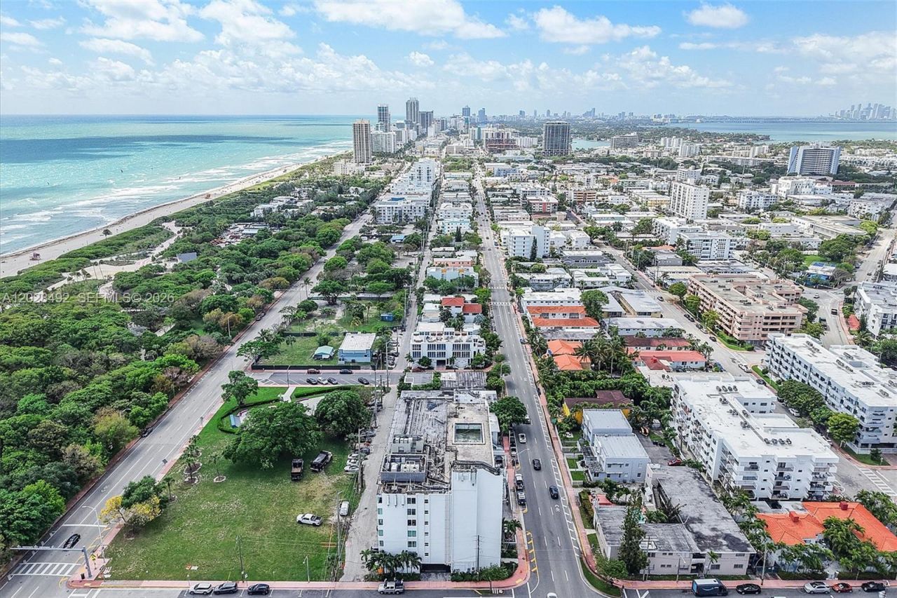 8233 Harding Ave , Unit 504, Miami Beach, FL 33141 Photo