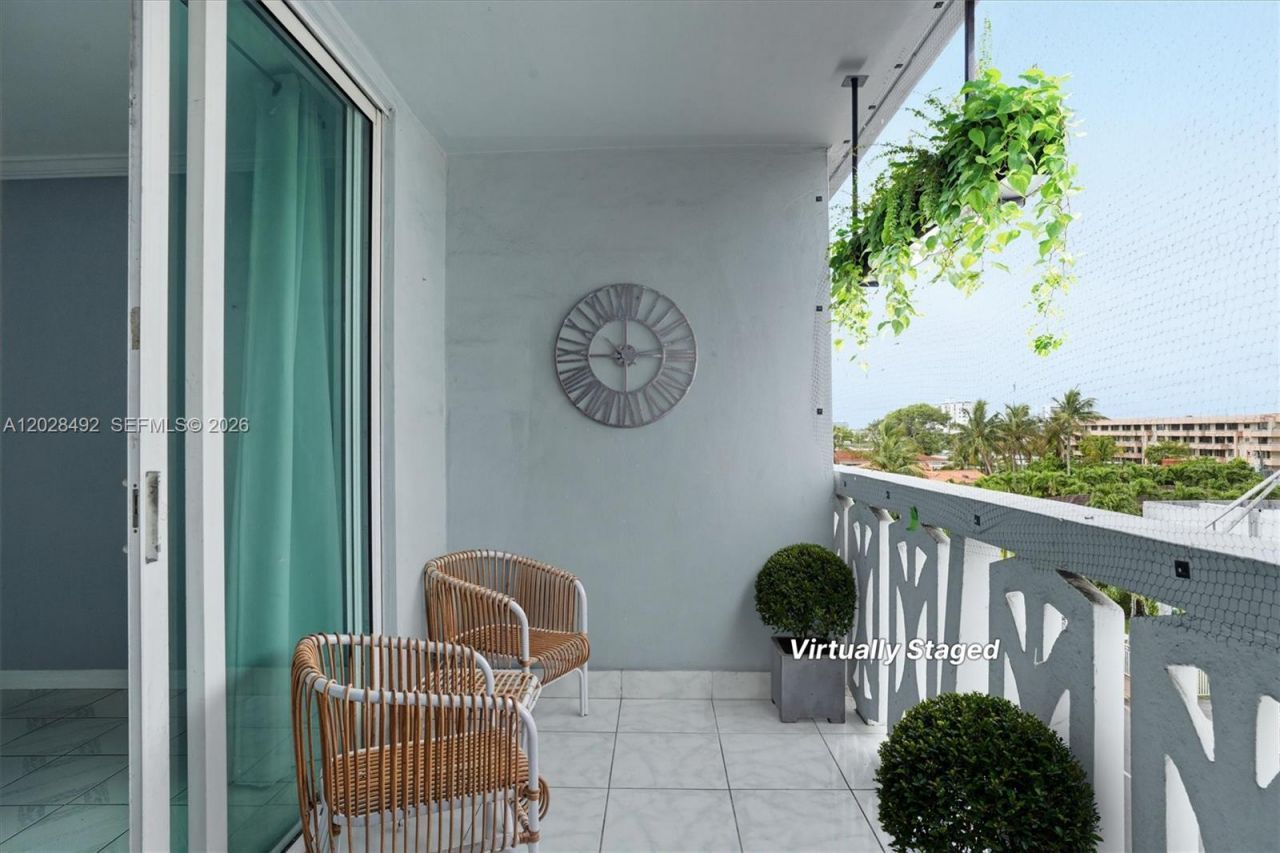 8233 Harding Ave , Unit 504, Miami Beach, FL 33141 Photo