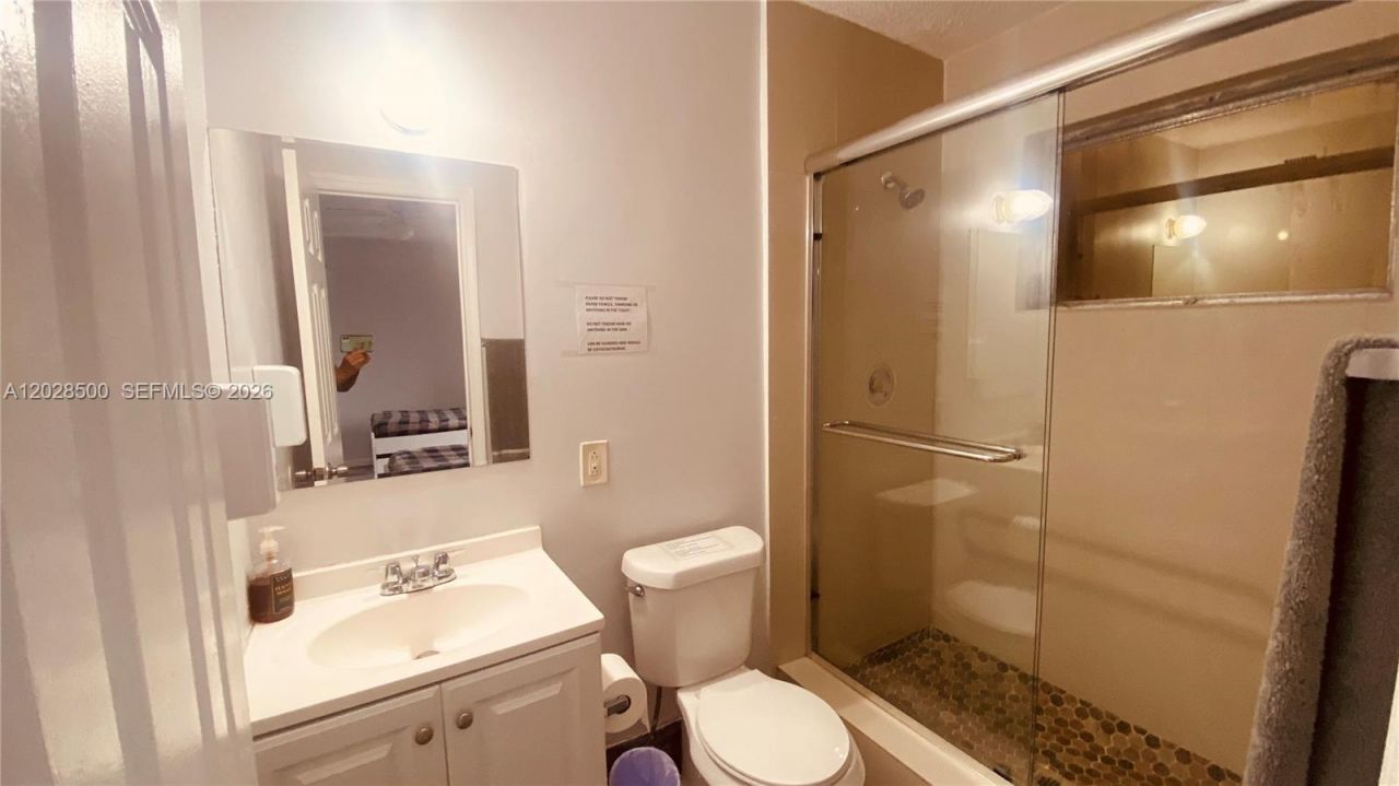 141 Mcarthur Pkwy, Unit A, Pembroke Pines, FL 33024 Photo