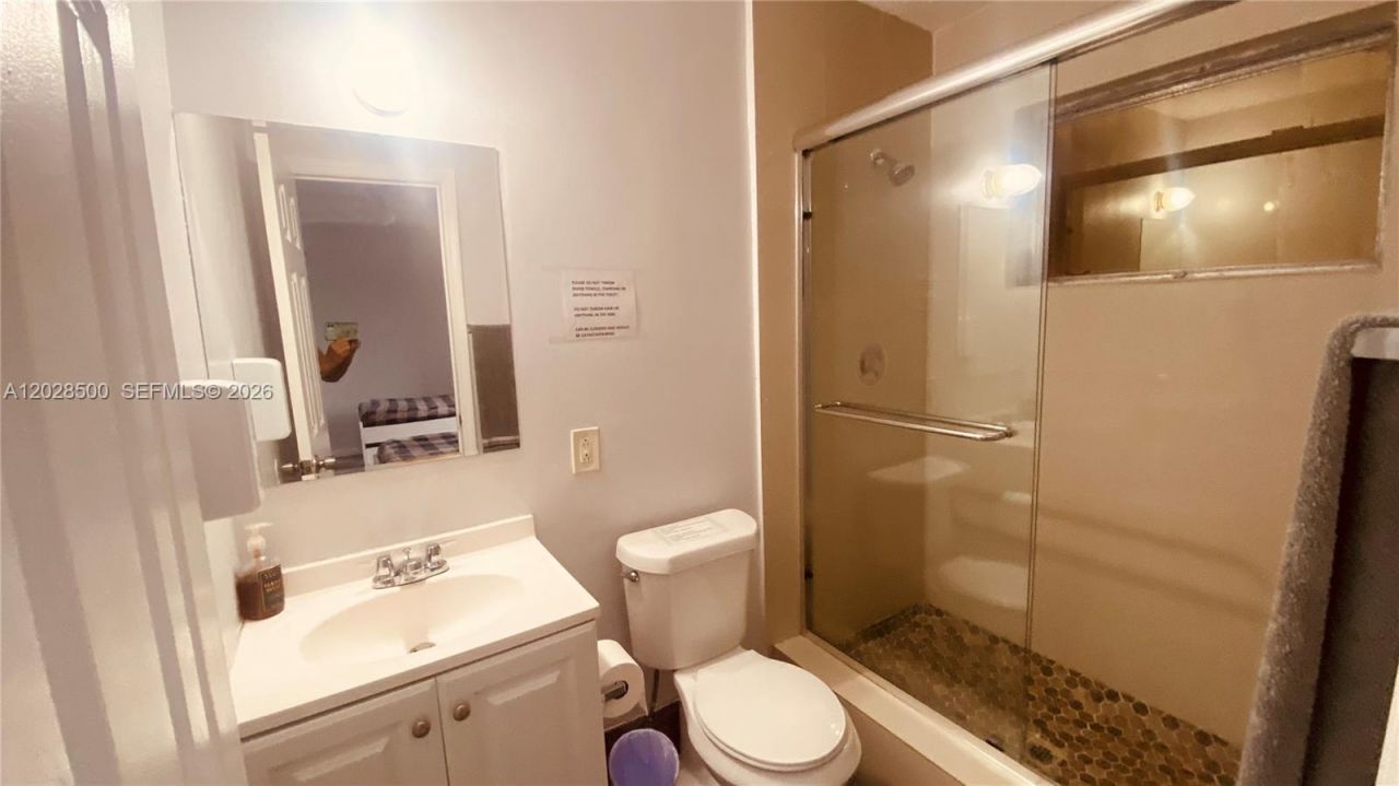 141 Mcarthur Pkwy, Unit A, Pembroke Pines, FL 33024 Photo