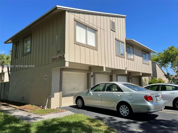 5809 NW 21st St , Unit 20-A, Lauderhill, FL 33313