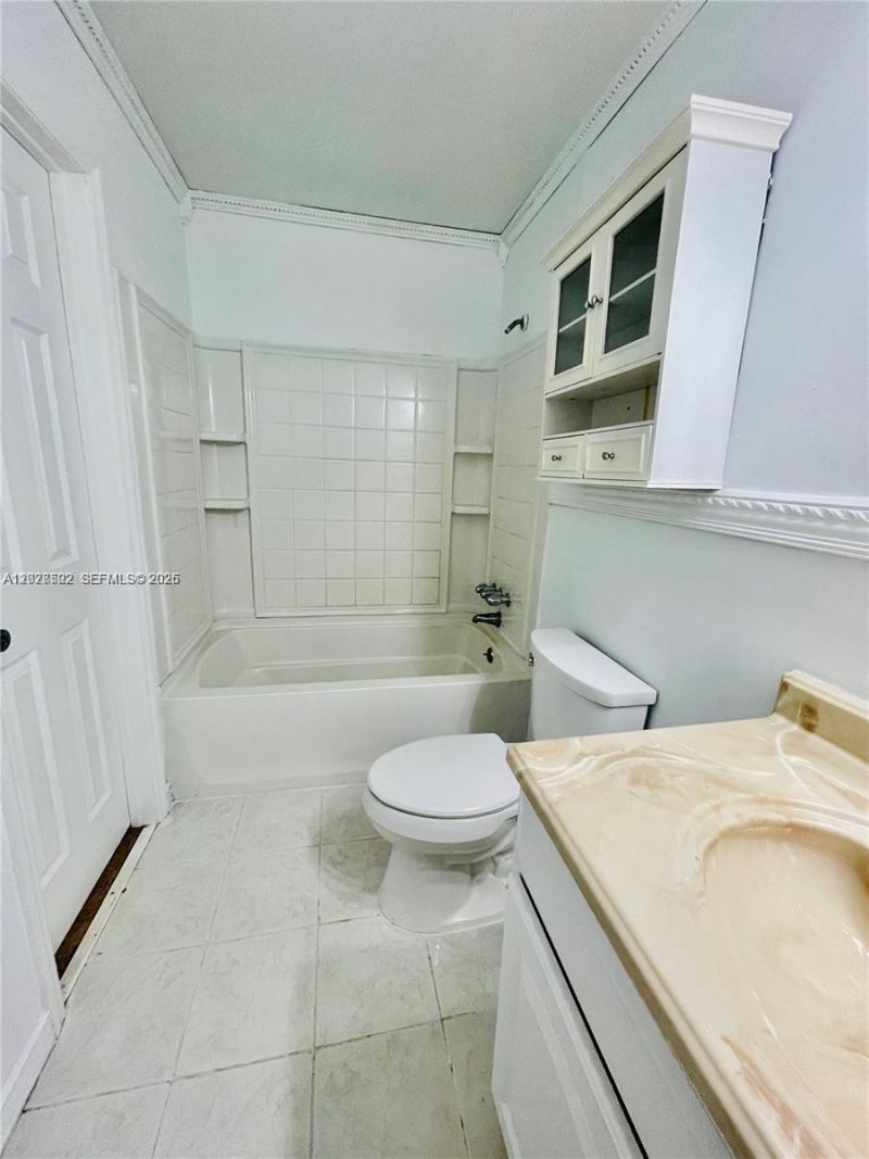5809 NW 21st St , Unit 20-A, Lauderhill, FL 33313 Photo