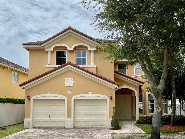 8230 SW 164th Ct, Miami, FL 33193