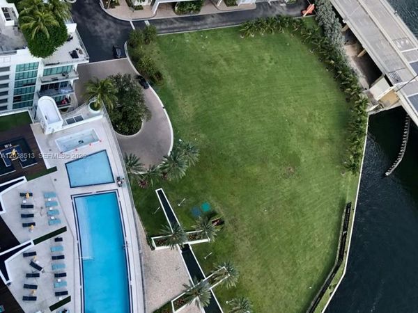 92 SW 3rd St , Unit 3712, Miami, FL 33130