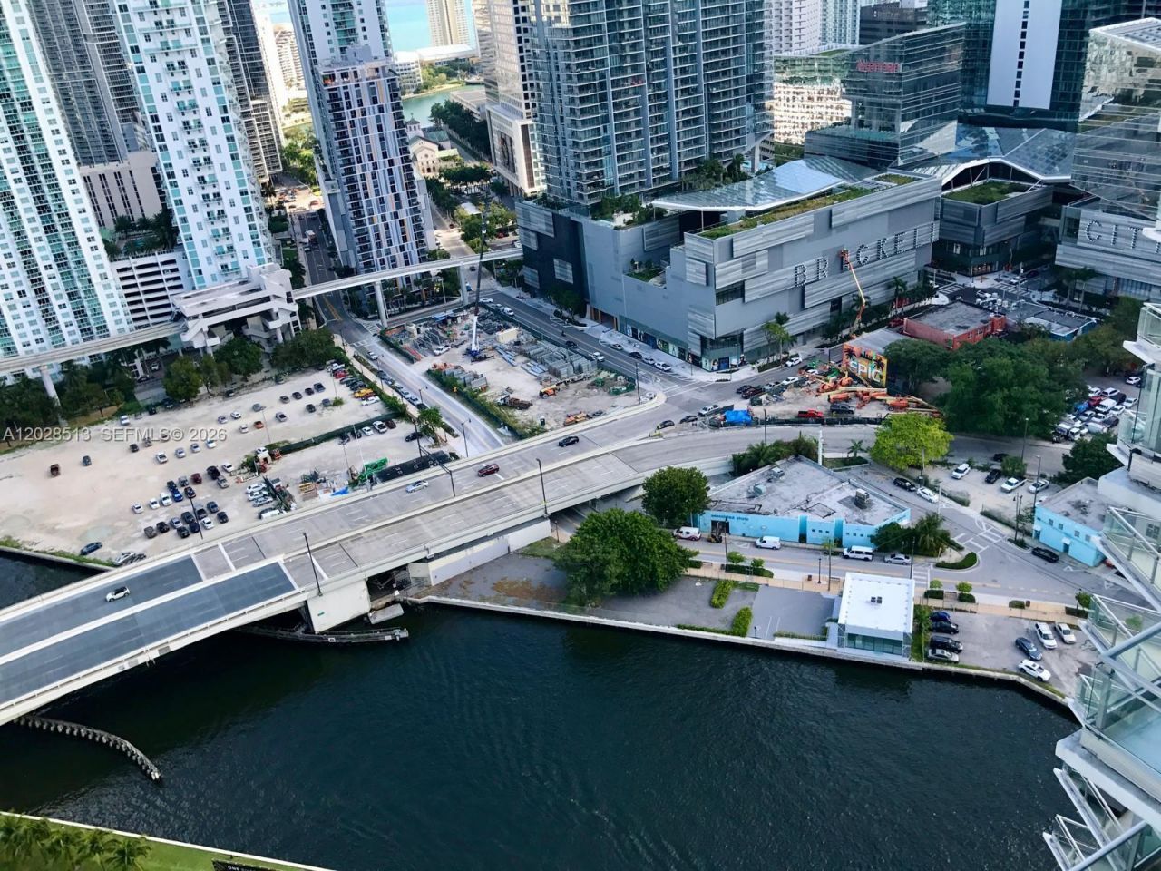 92 SW 3rd St, Unit 3712, Miami, FL 33130 Photo