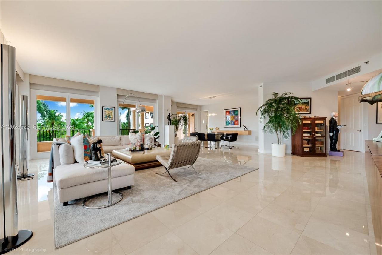 13645 Deering Bay Dr, Unit 123, Coral Gables, FL 33158 Photo