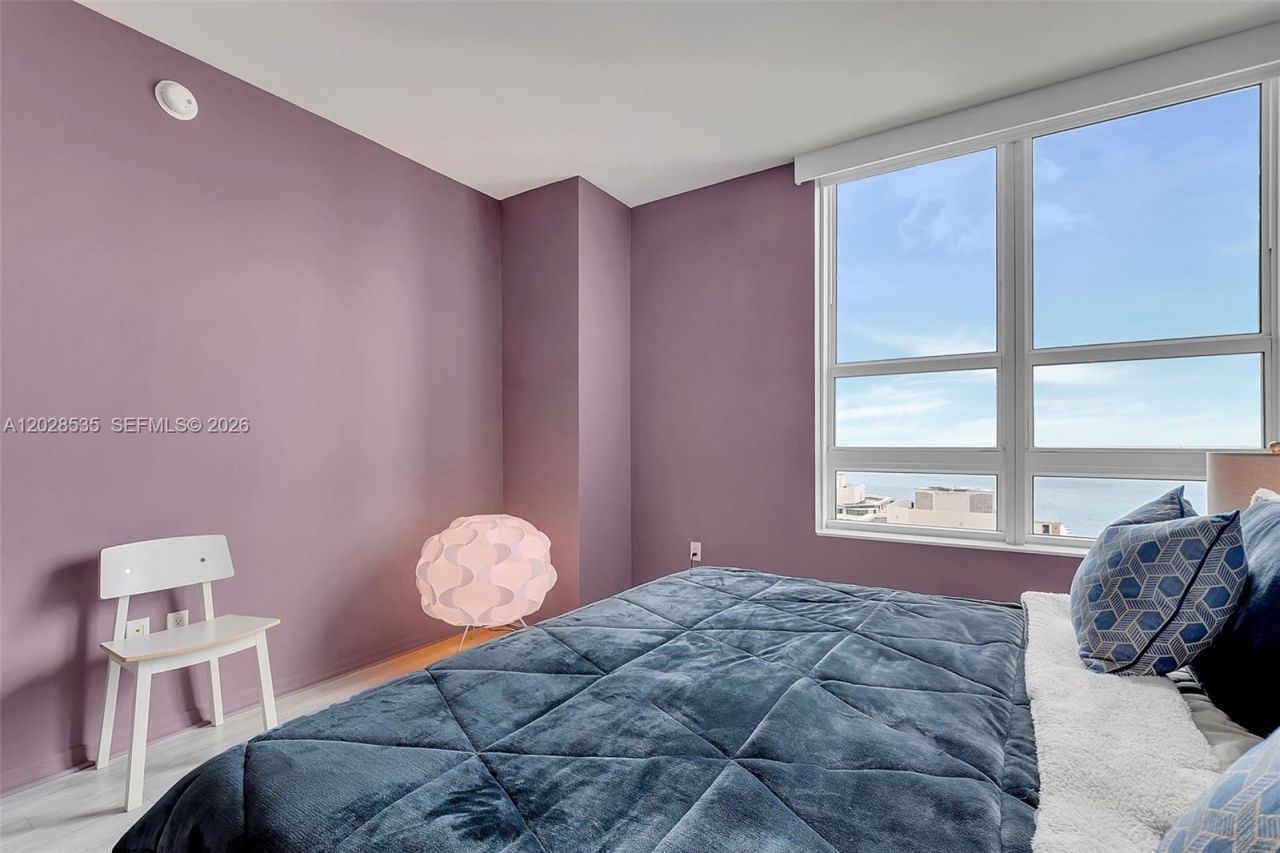 951 Brickell Ave , Unit 2406, Miami, FL 33131 Photo