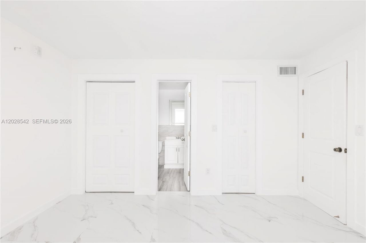 1060 NE 78th St Rd , Unit 3, Miami, FL 33138 Photo