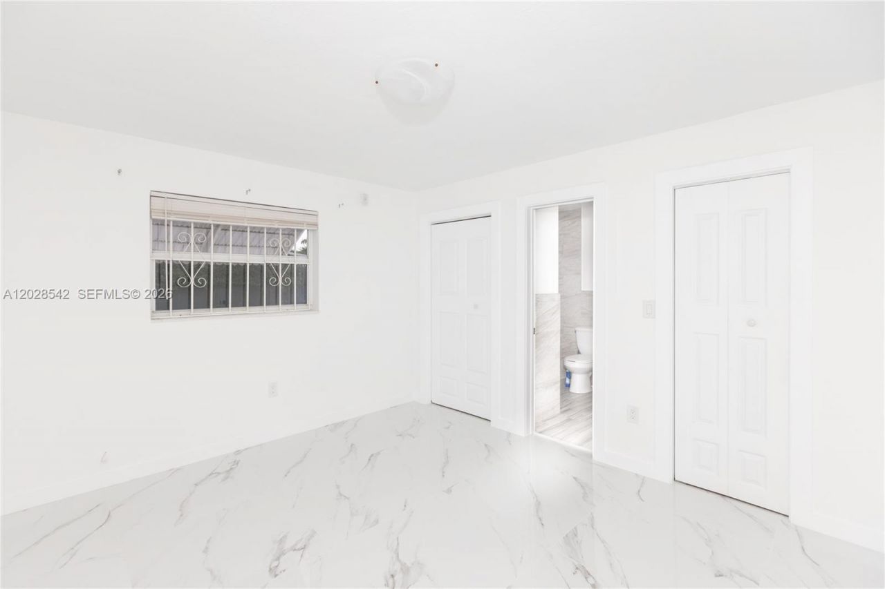 1060 NE 78th St Rd , Unit 3, Miami, FL 33138 Photo