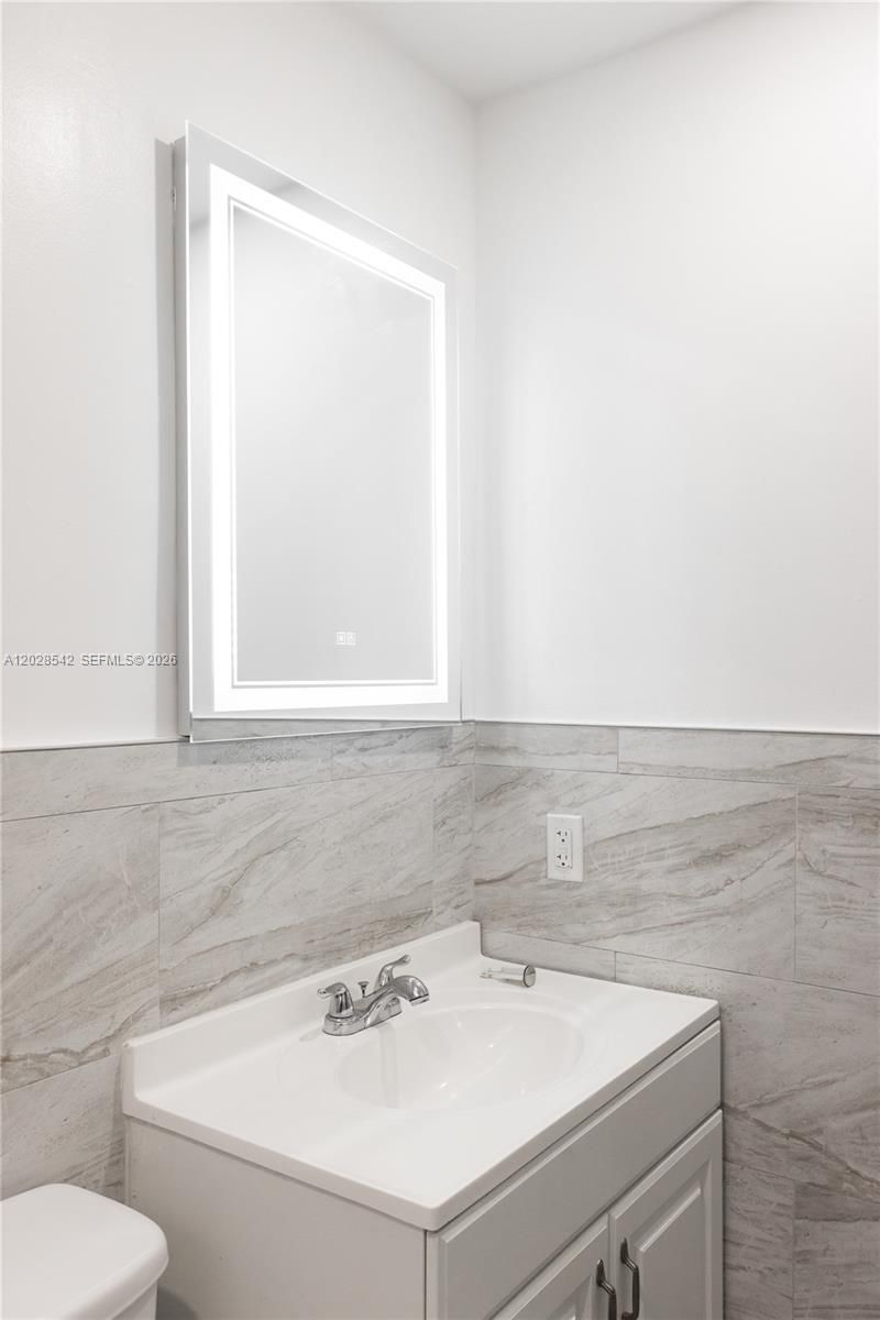 1060 NE 78th St Rd , Unit 3, Miami, FL 33138 Photo