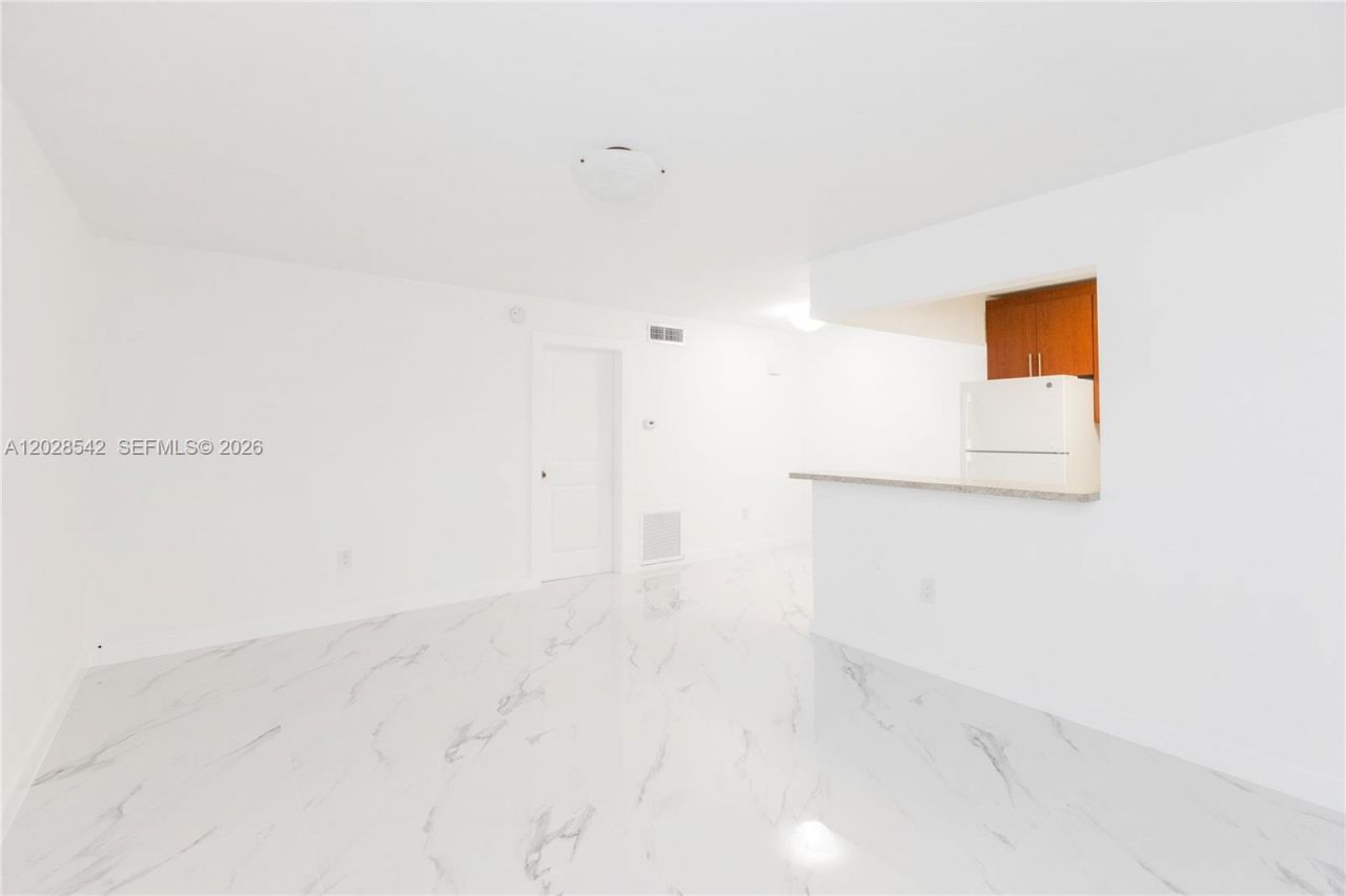 1060 NE 78th St Rd , Unit 3, Miami, FL 33138 Photo