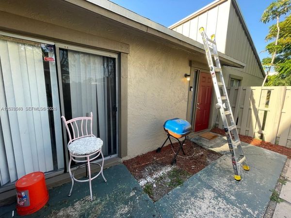 5813 NW 21st St , Unit 20-C, Lauderhill, FL 33313