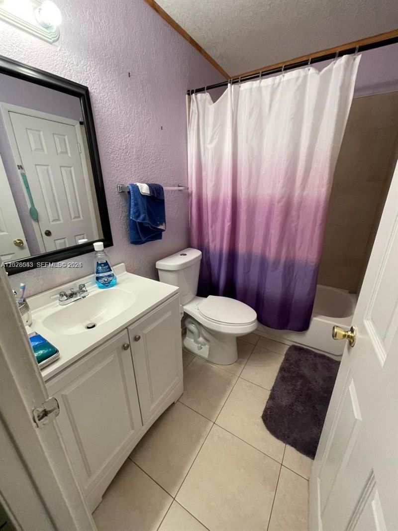 5813 NW 21st St , Unit 20-C, Lauderhill, FL 33313 Photo