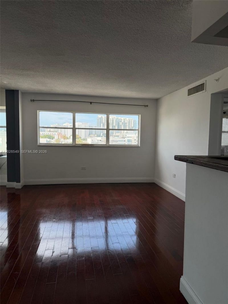 1881 Washington Ave , Unit 7C, Miami Beach, FL 33139 Photo