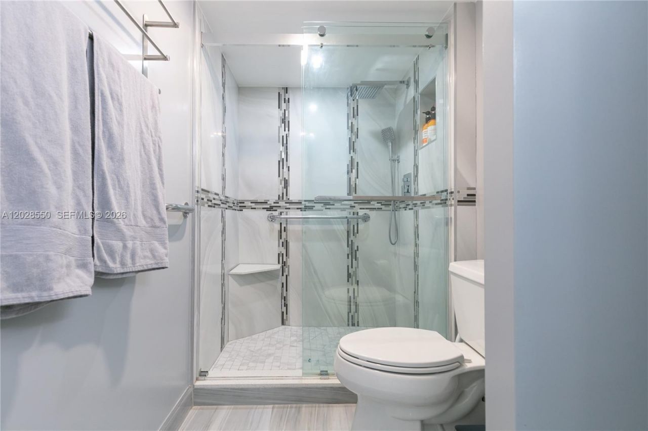 2401 S Ocean Dr , Unit 404, Hollywood, FL 33019 Photo