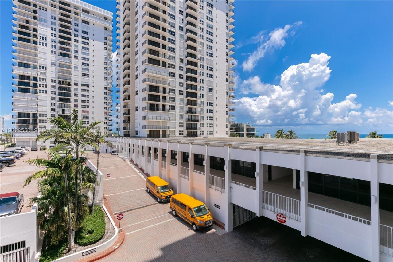 2401 S Ocean Dr , Unit 404, Hollywood, FL 33019 Photo