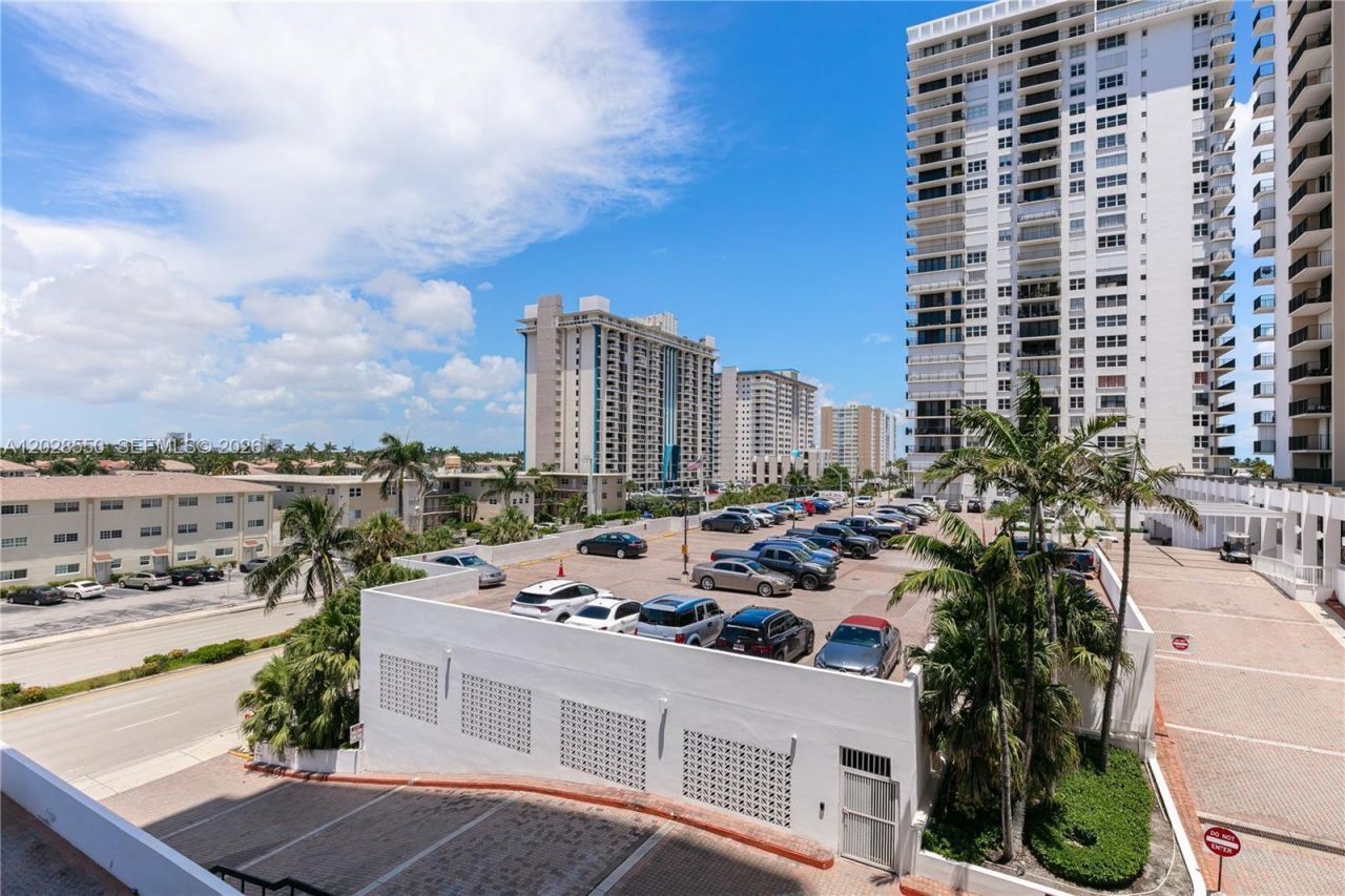 2401 S Ocean Dr , Unit 404, Hollywood, FL 33019 Photo