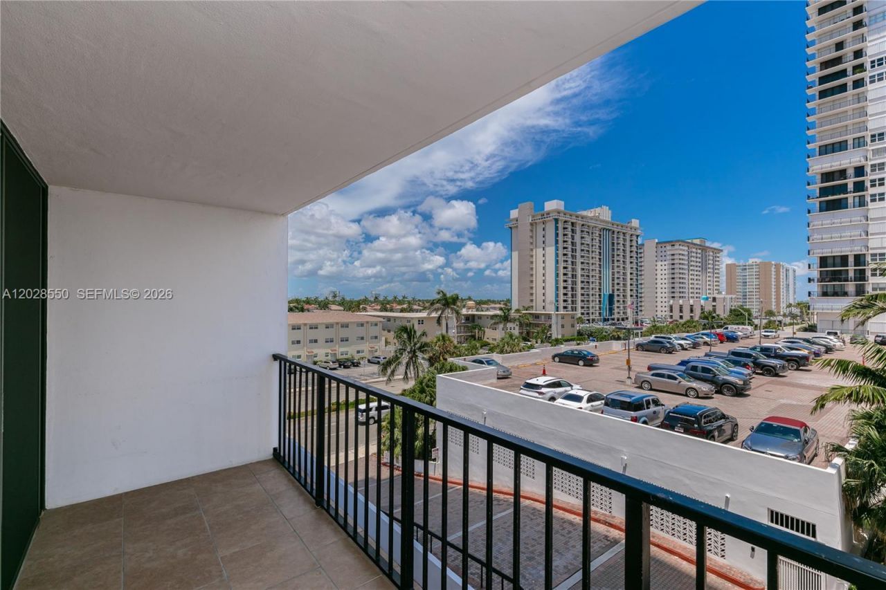 2401 S Ocean Dr , Unit 404, Hollywood, FL 33019 Photo