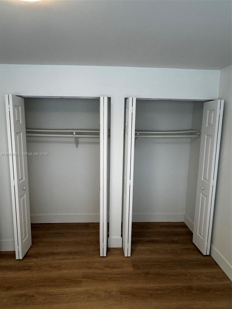 410 SE 2nd St, Unit 202, Hallandale Beach, FL 33009 Photo