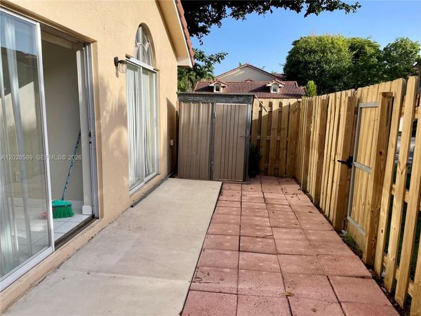 11050 SW 152nd Ct, Miami, FL 33196