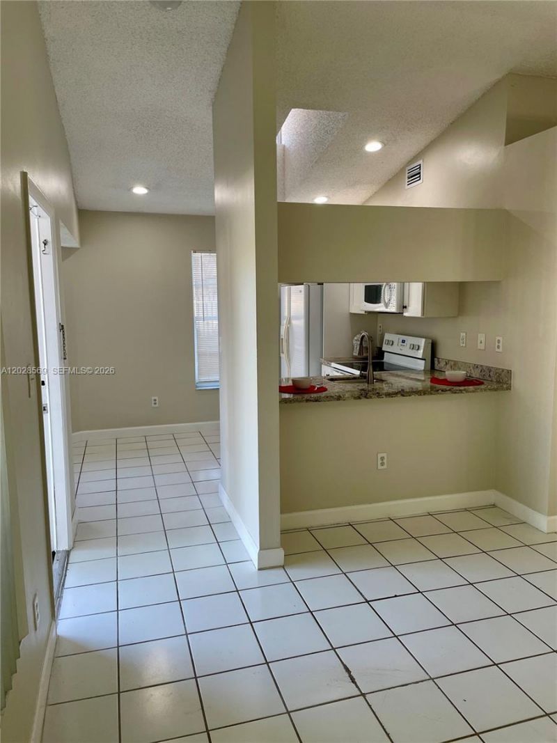 11050 SW 152nd Ct, Miami, FL 33196 Photo