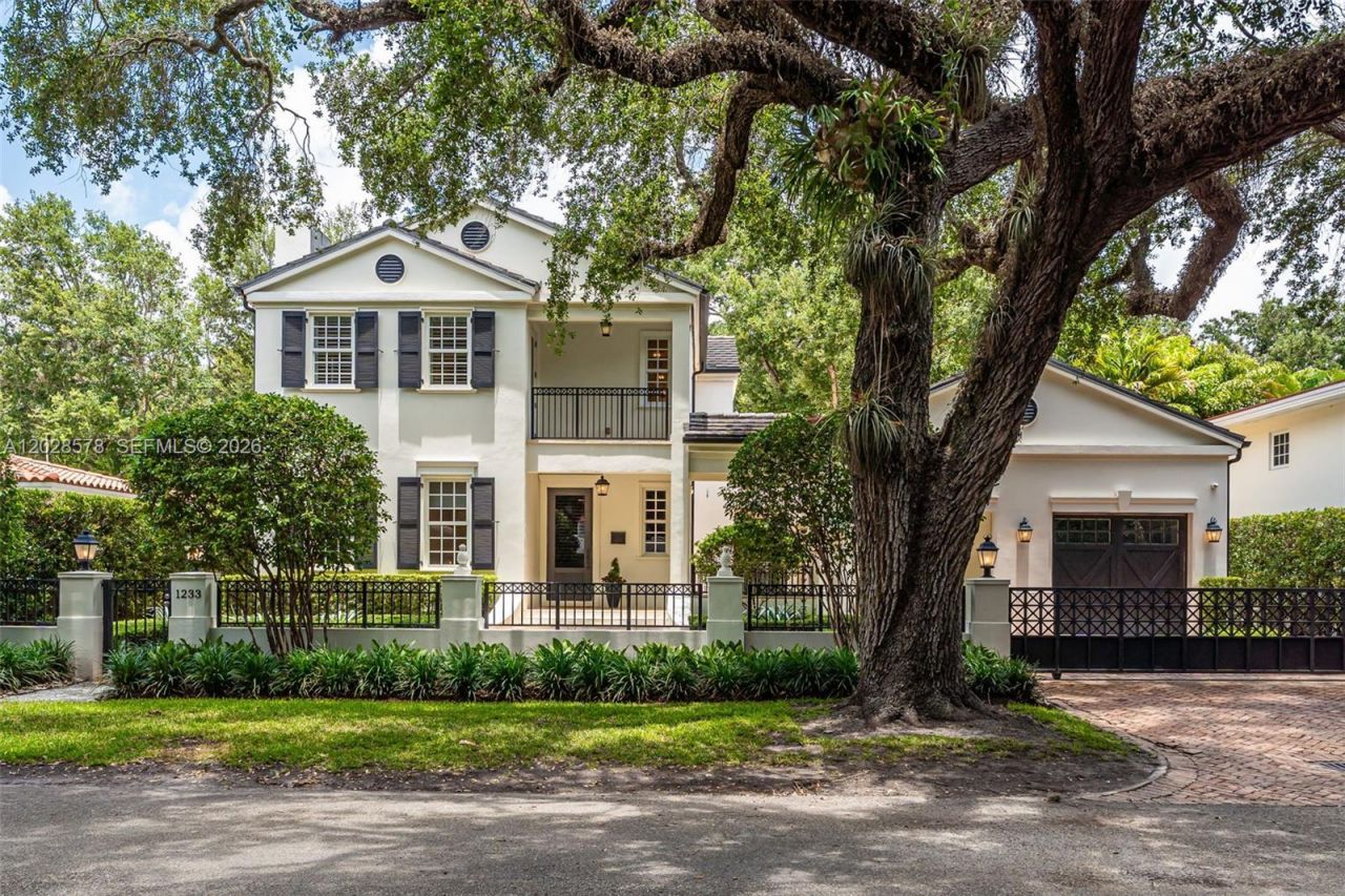 1233 Alegriano Ave, Coral Gables, FL 33146 Photo