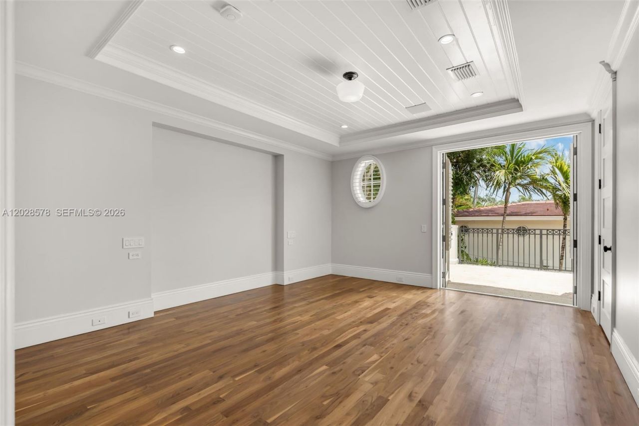 1233 Alegriano Ave, Coral Gables, FL 33146 Photo
