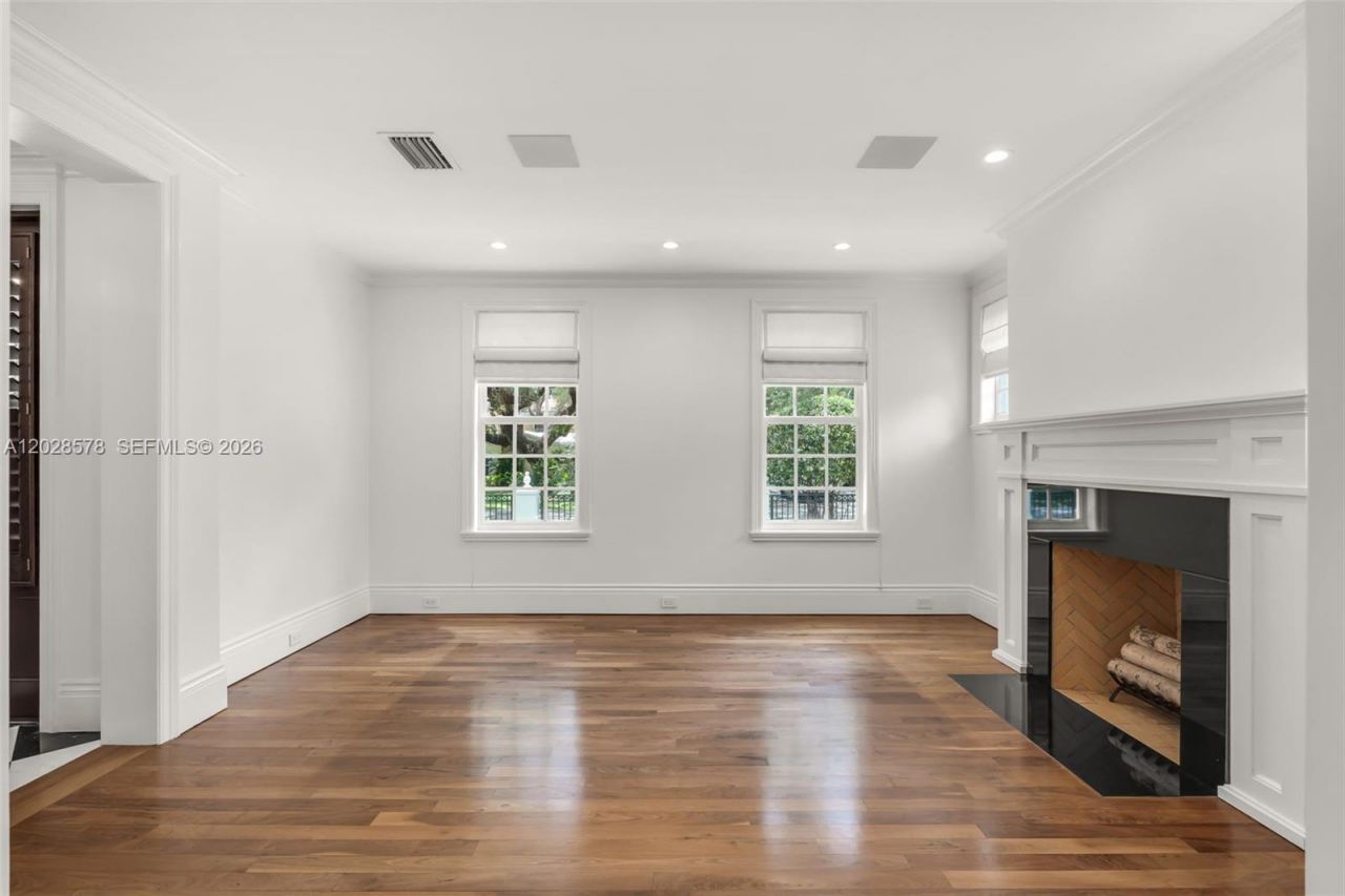 1233 Alegriano Ave, Coral Gables, FL 33146 Photo