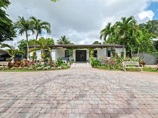13700 N Miami Ave , Miami, FL 33168