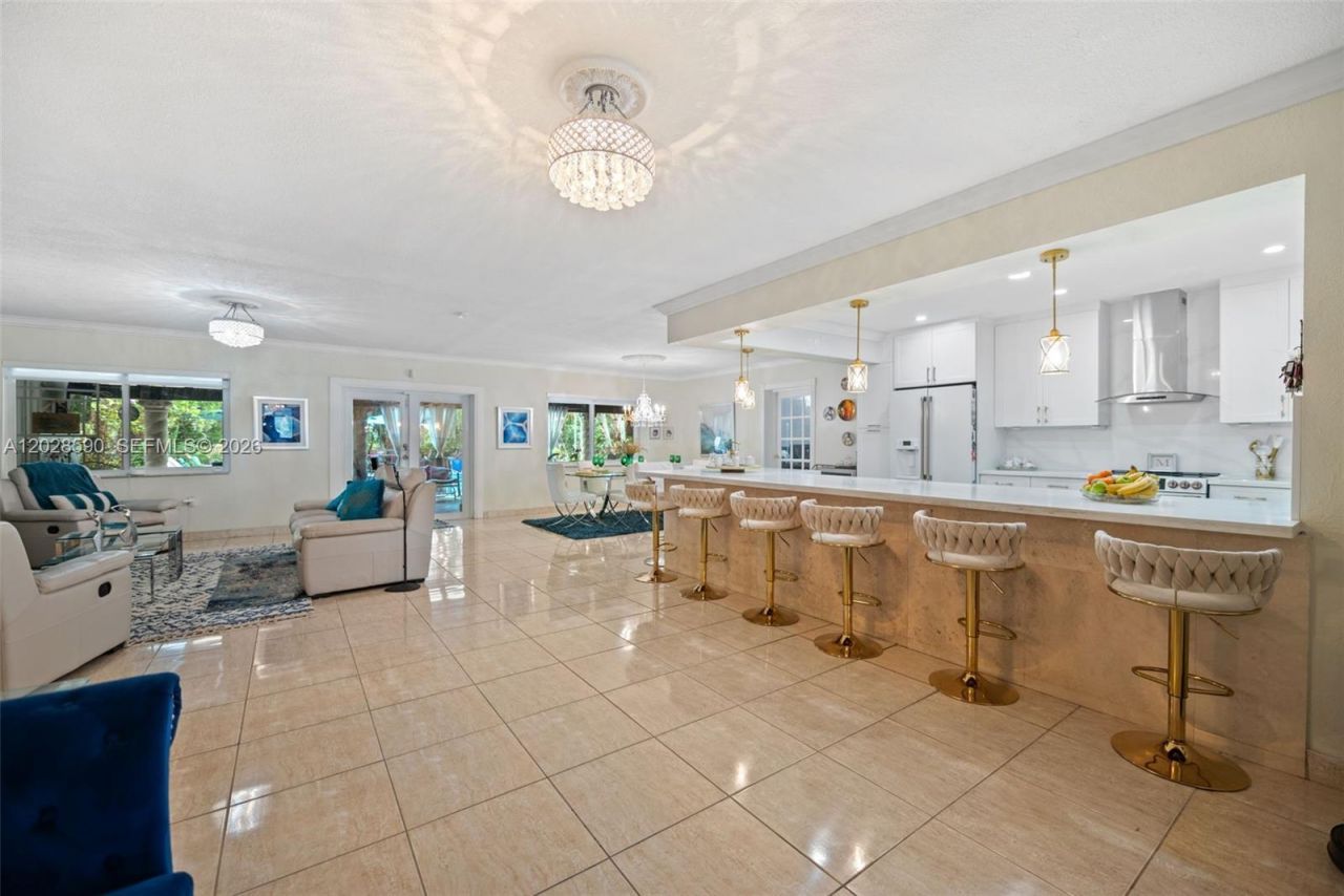13700 N Miami Ave , Miami, FL 33168 Photo