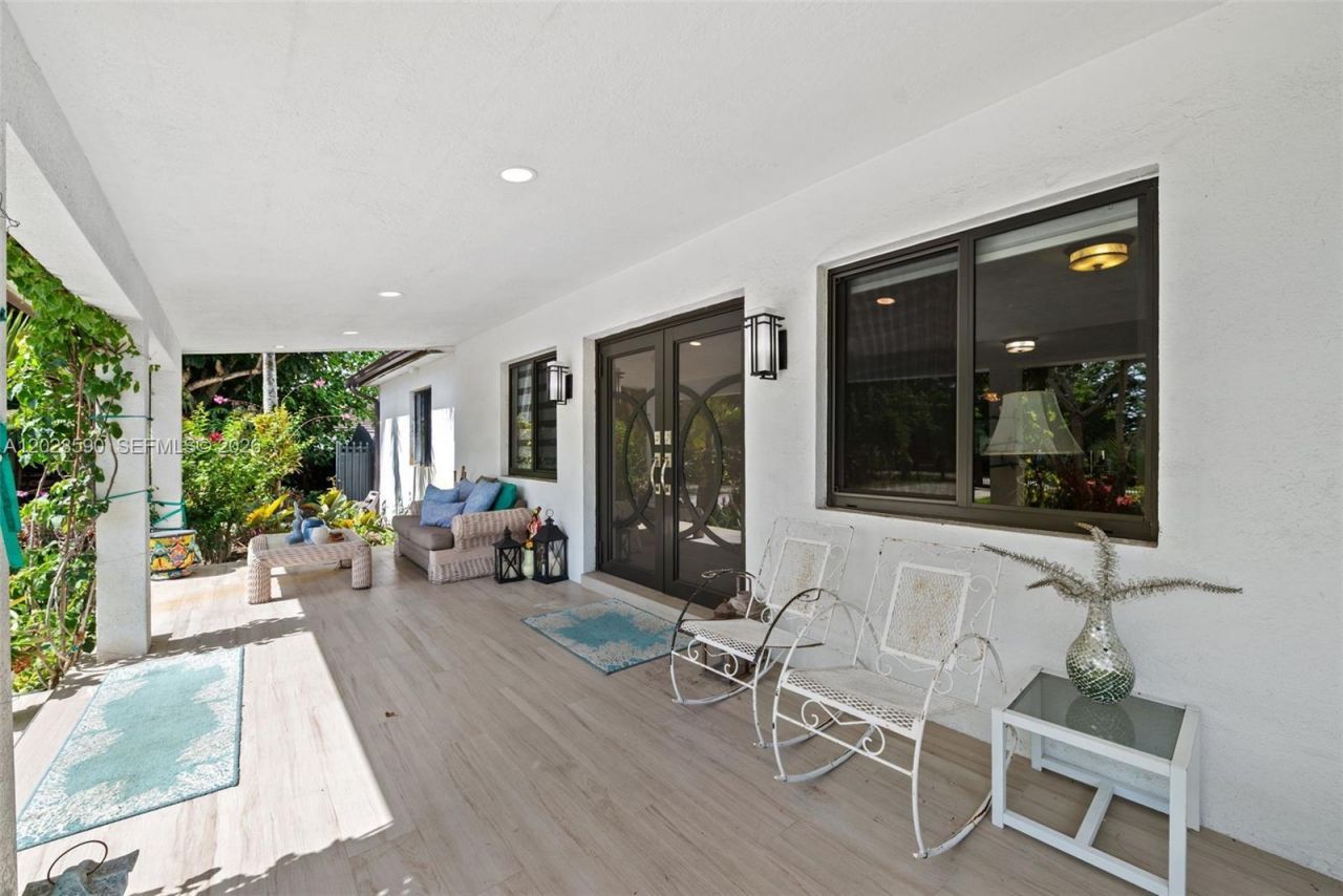 13700 N Miami Ave , Miami, FL 33168 Photo