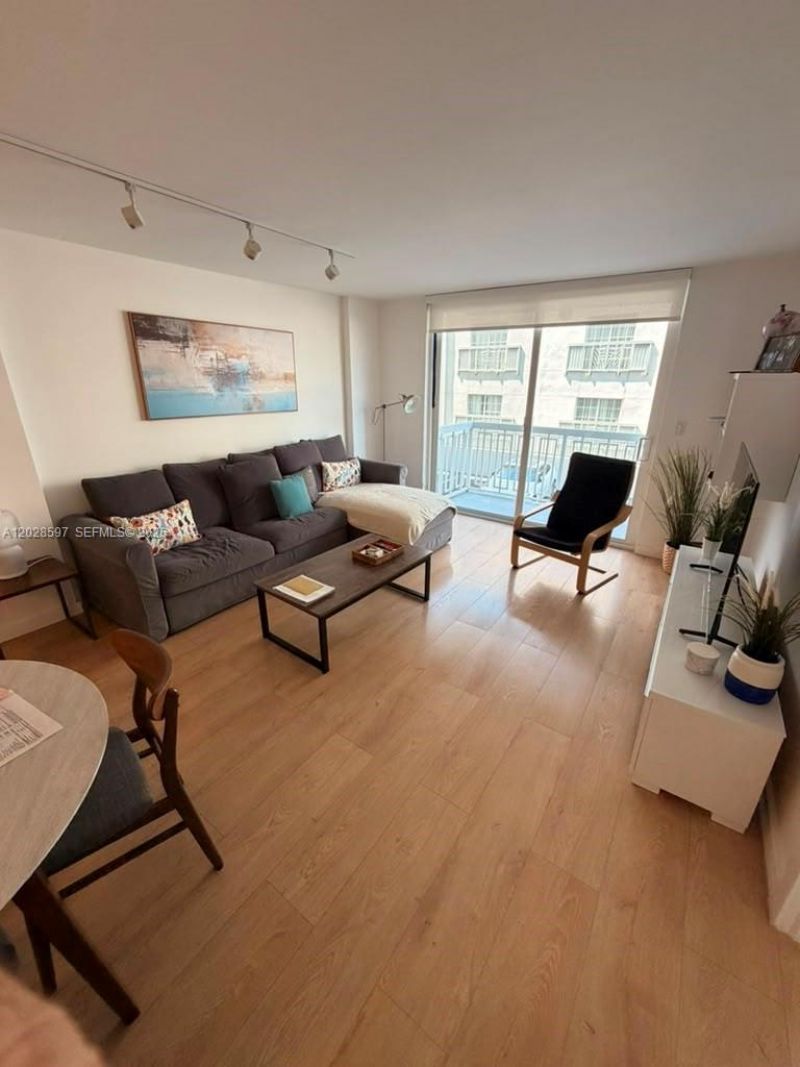 401 Ocean Dr , Unit 224, Miami Beach, FL 33139 Photo