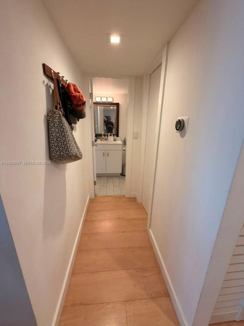 401 Ocean Dr , Unit 224, Miami Beach, FL 33139 Photo