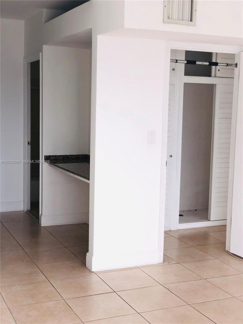 1430 Brickell Bay Dr , Unit PH-5, Miami, FL 33131 Photo