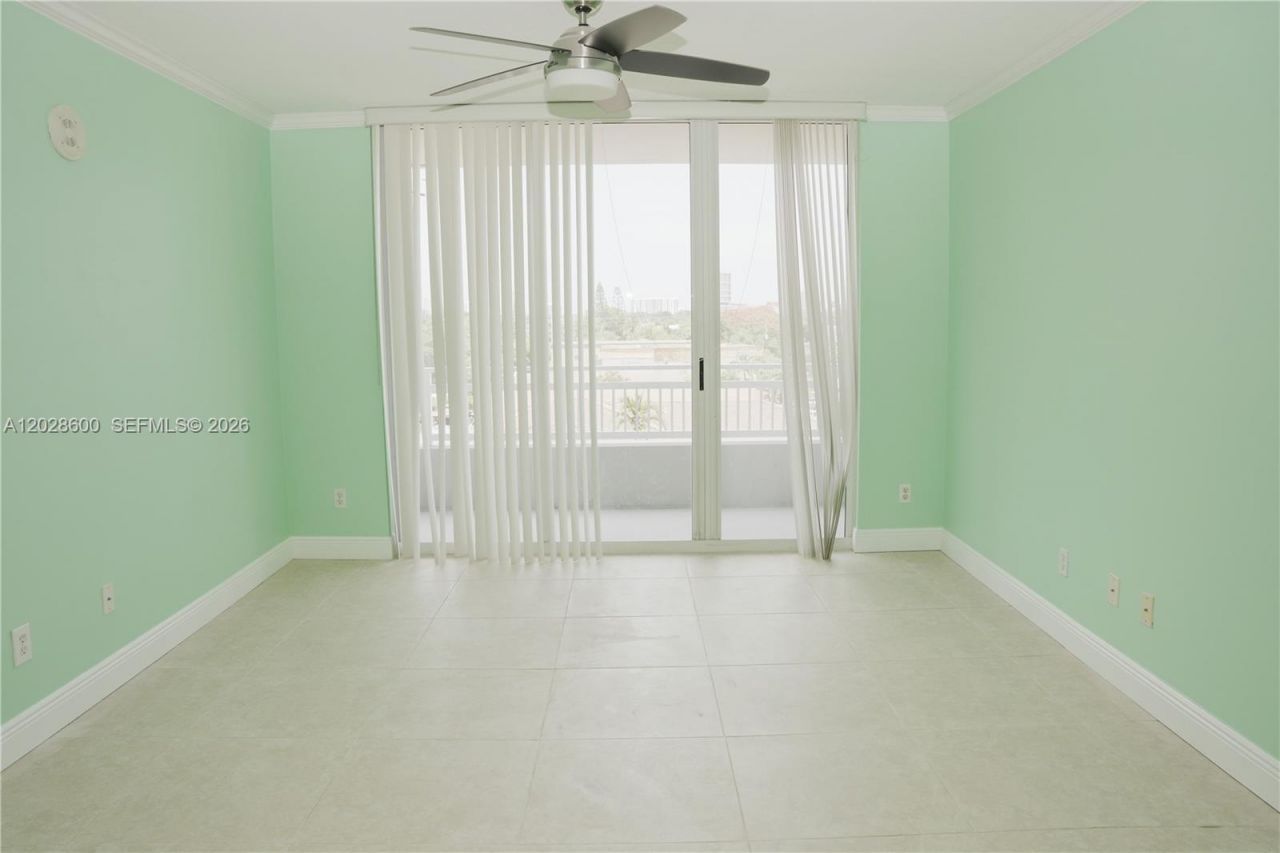 2665 SW 37th Ave , Unit 405, Miami, FL 33133 Photo