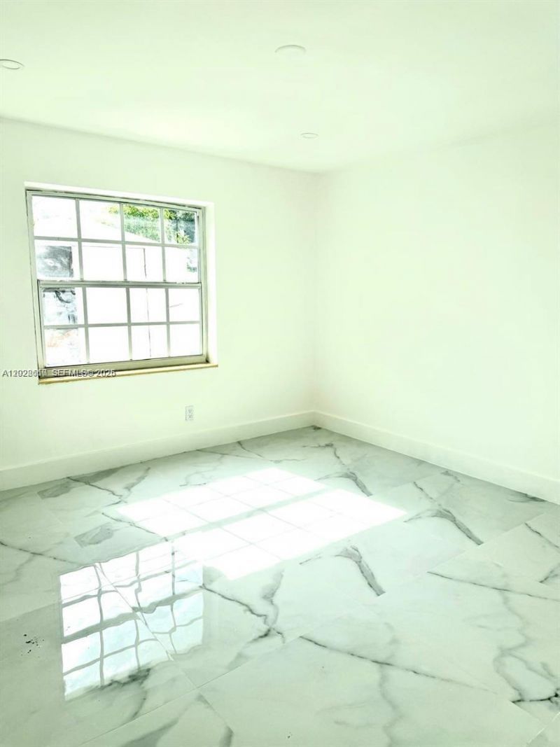 712 Hialeah Dr , Hialeah, FL 33010 Photo