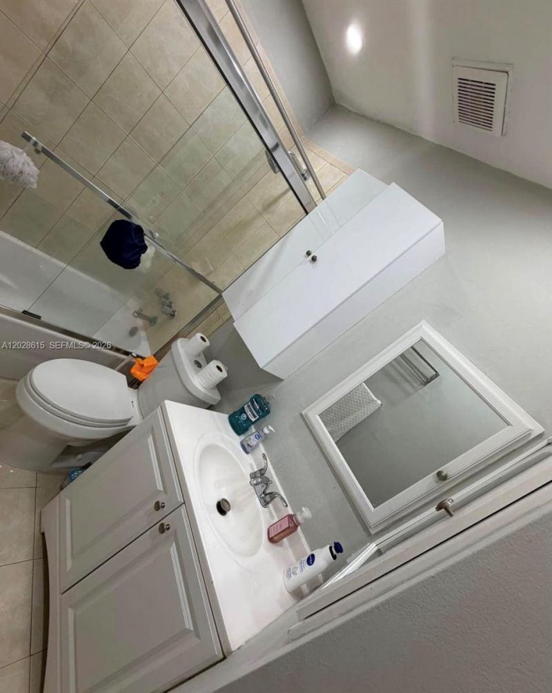 3551 SW 9th Ter, Unit 409, Miami, FL 33135 Photo