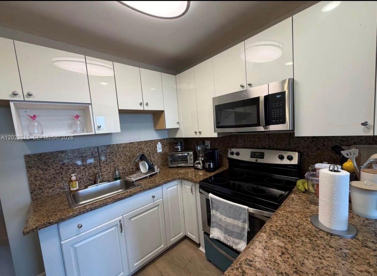 3551 SW 9th Ter, Unit 409, Miami, FL 33135 Photo