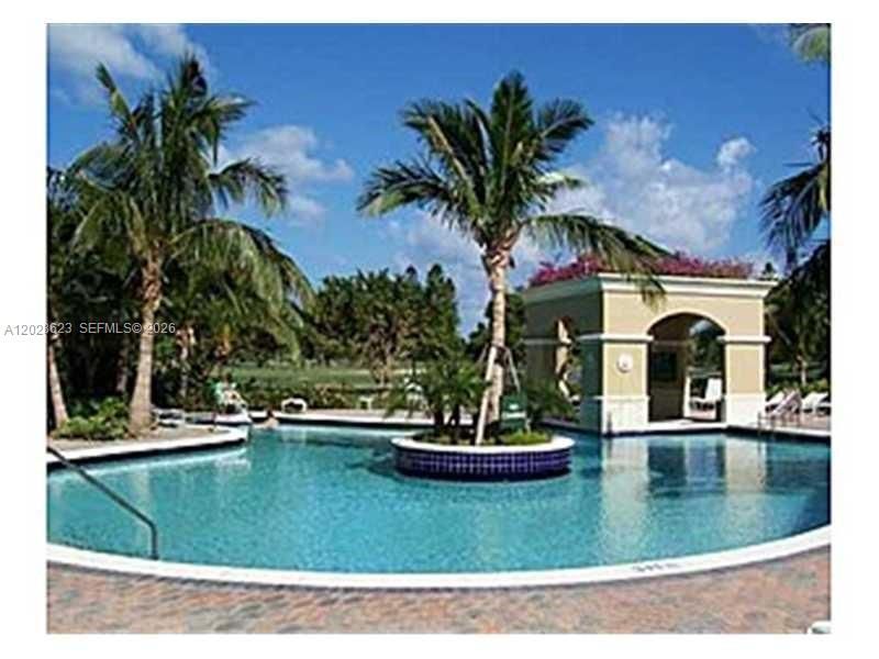 19501 W Country Club Dr , Unit 1511, Aventura, FL 33180 Photo