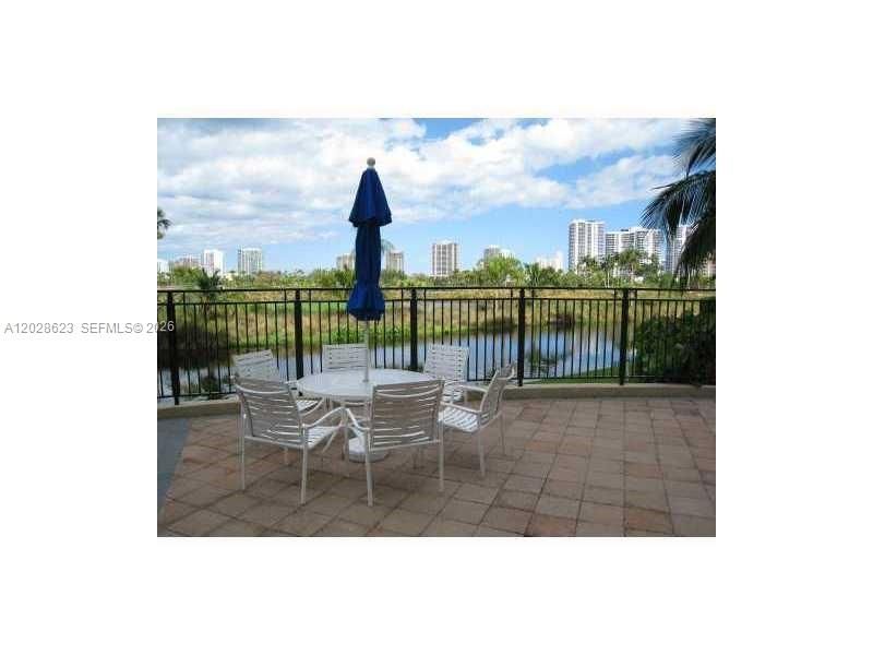 19501 W Country Club Dr , Unit 1511, Aventura, FL 33180 Photo