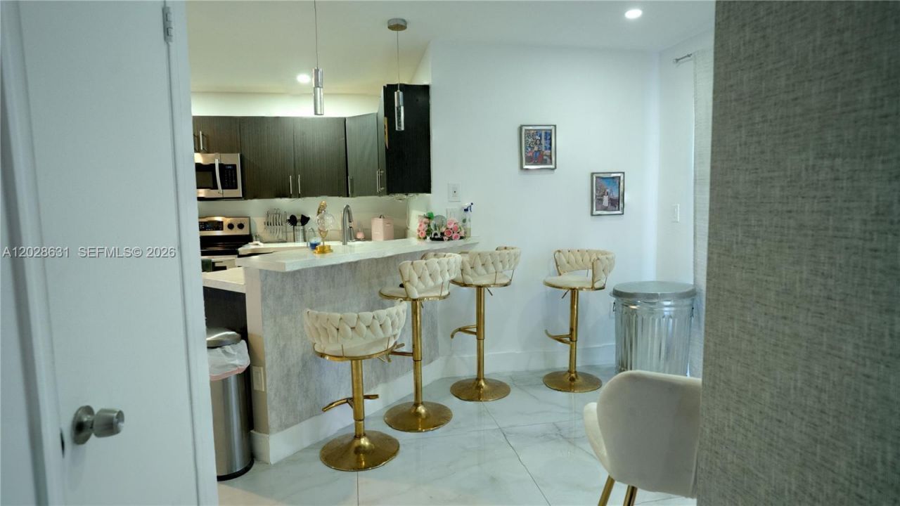 18499 NW 52nd Path , Miami Gardens, FL 33055 Photo