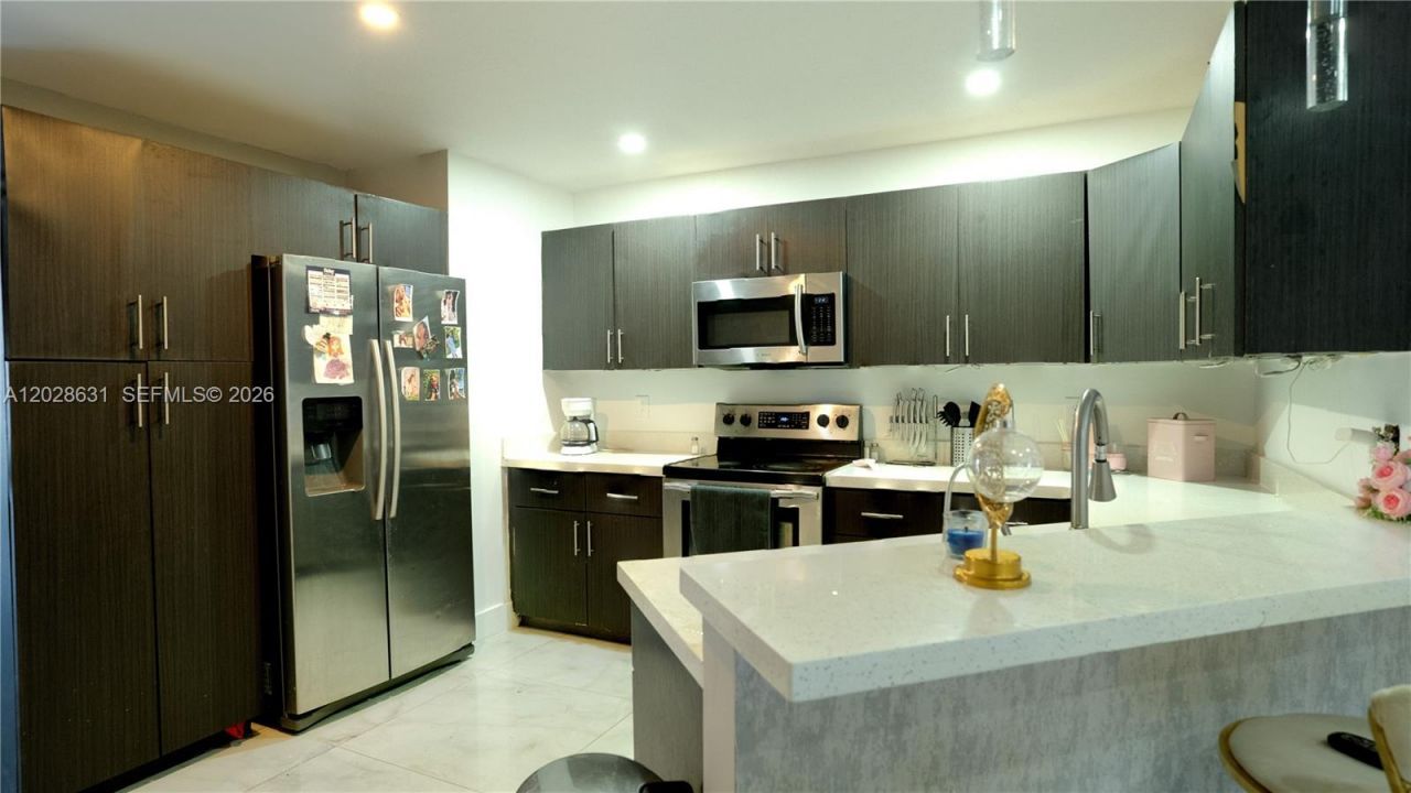 18499 NW 52nd Path , Miami Gardens, FL 33055 Photo