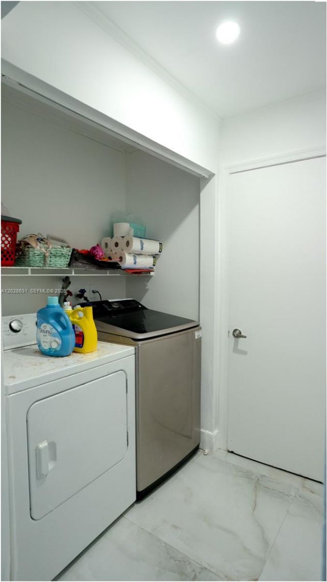 18499 NW 52nd Path , Miami Gardens, FL 33055 Photo